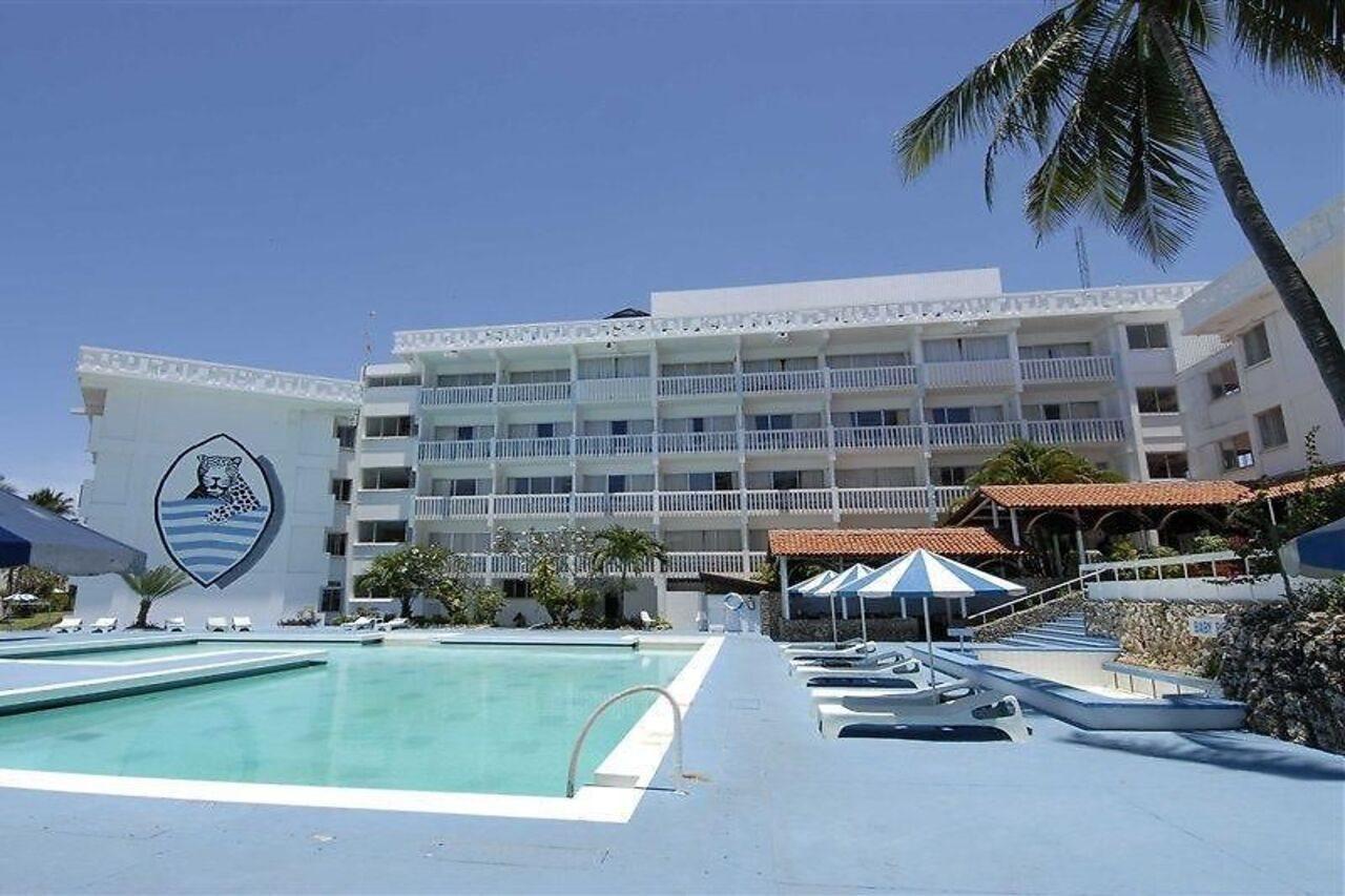 Mombasa Beach Hotel Buitenkant foto