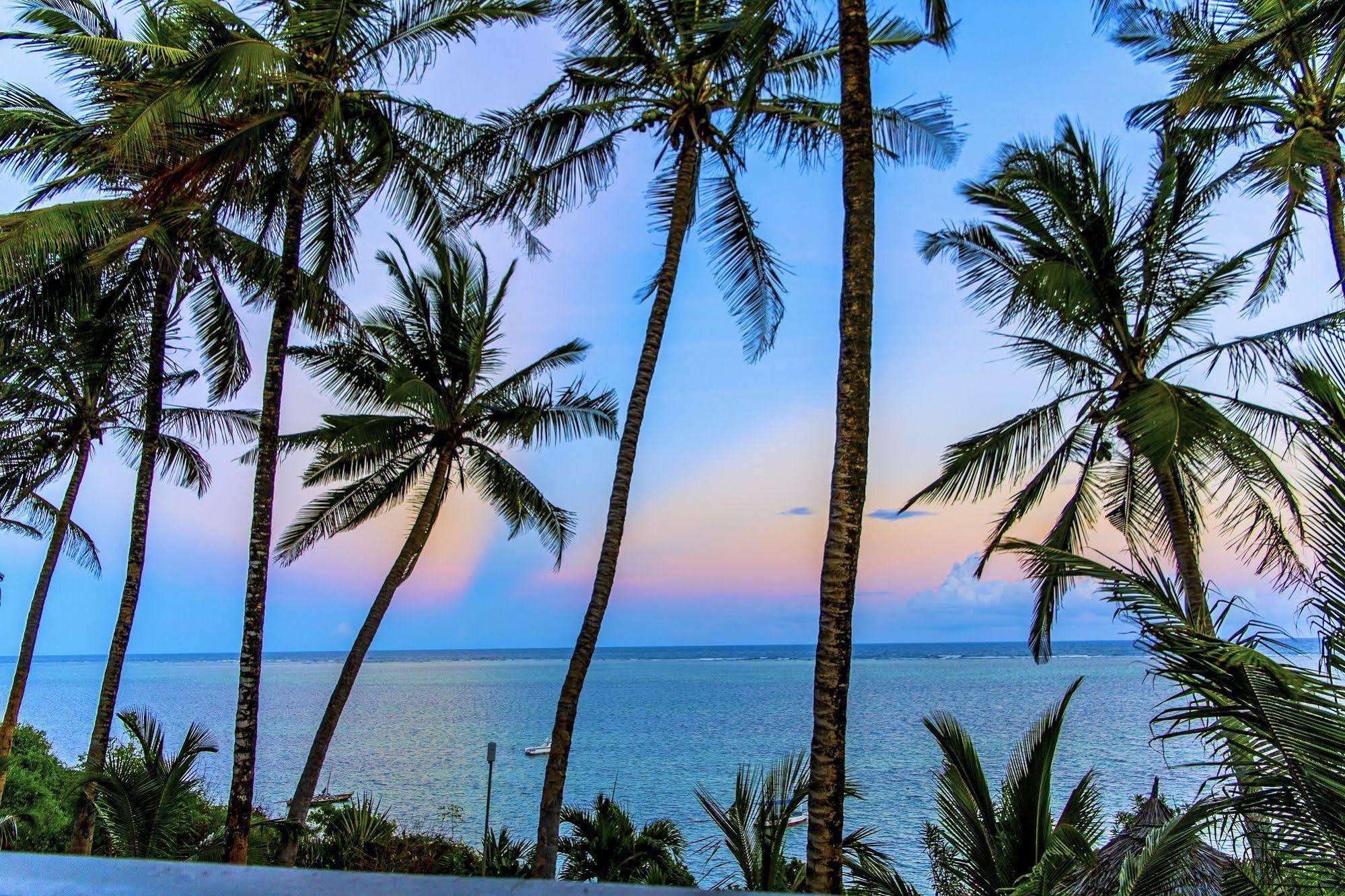 Mombasa Beach Hotel Buitenkant foto